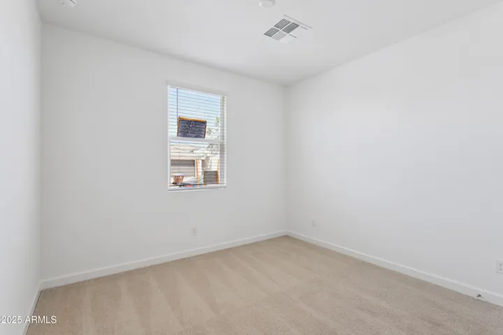 Photo of the same floorplan and interior package but on a different lot! Options still may vary.