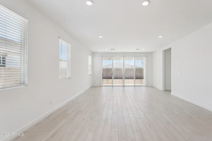 Photo of the same floorplan and interior package but on a different lot! Options still may vary.