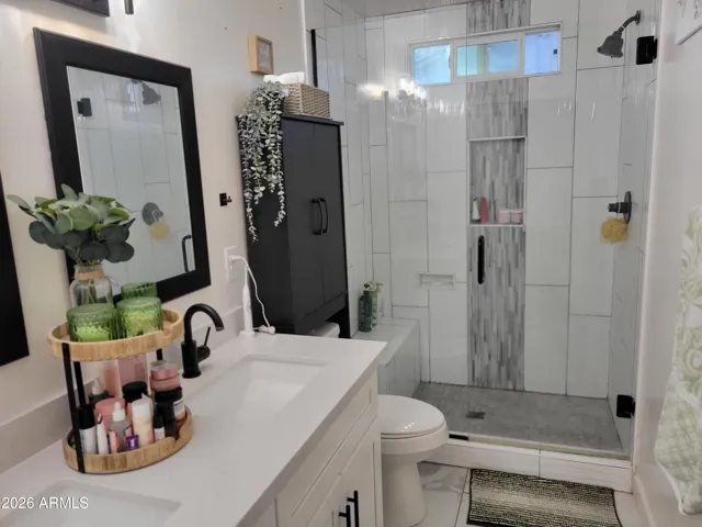 primary bathroom / walk-in shower