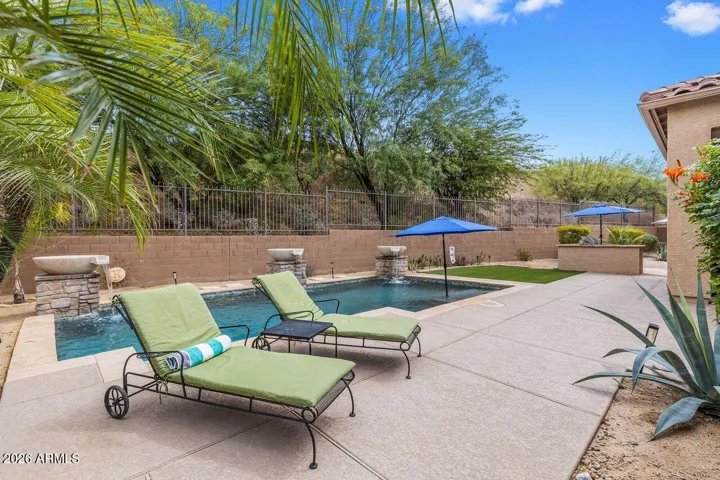 Stunning and Relaxing back yard oasis for your Az enjoyment.