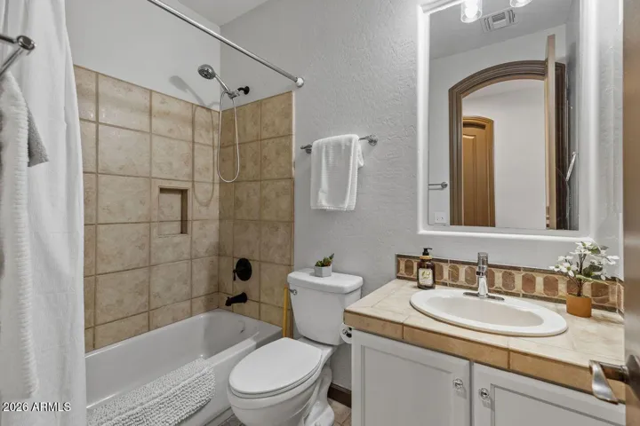 On-Suite private bathroom
