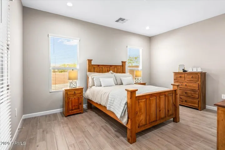 Split bedroom floor plan for privacy