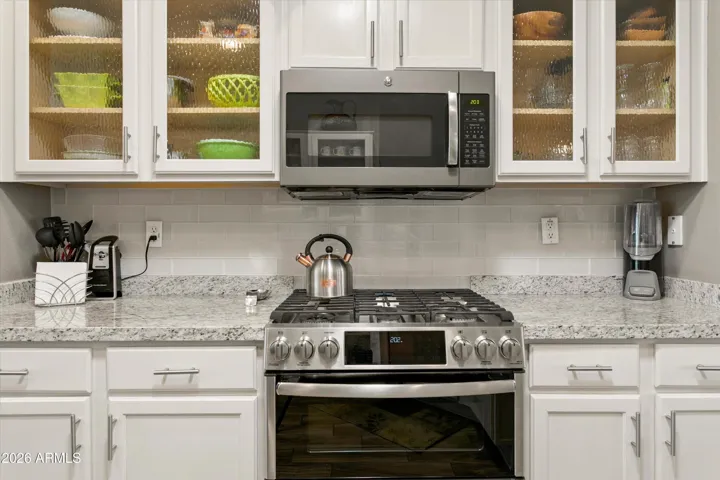 Gas with double ovens