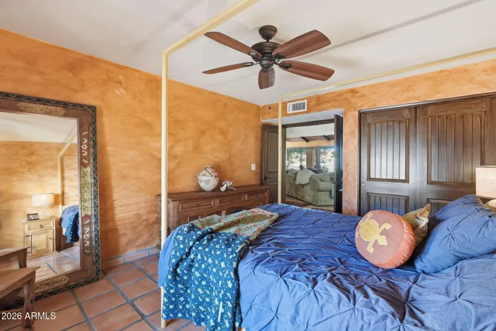 Secondary bedroom 2