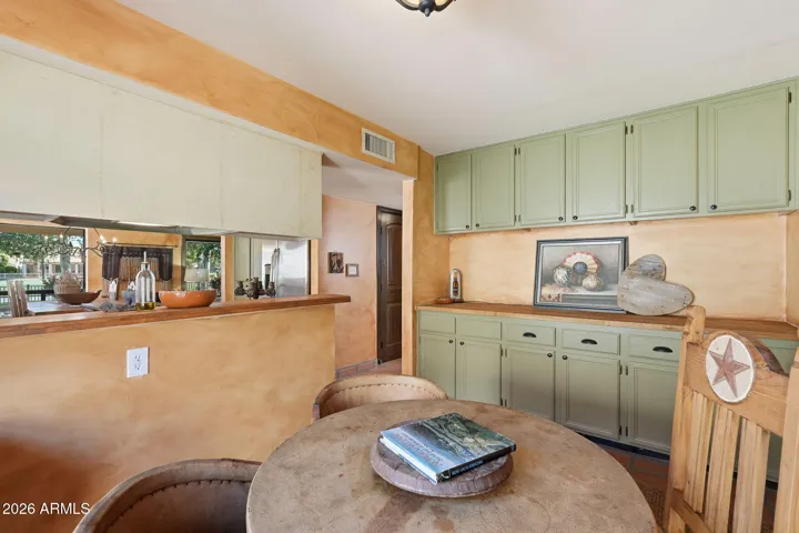 Breakfast room