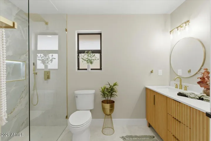 Primary Master Suite Bath! Custom Curb-less Shower! Double Rain Shower! Custom Glass Shower Panel! Nice Lighting!