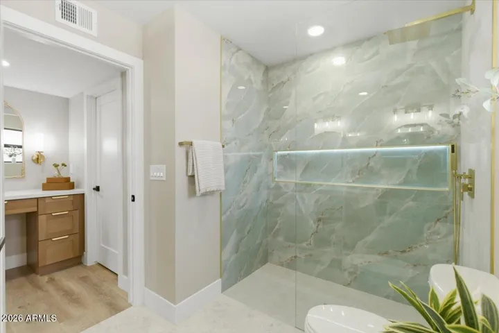 Primary Master Suite Bath! Custom Curb-less Shower! Double Rain Shower! Custom Glass Shower Panel! Nice Lighting!