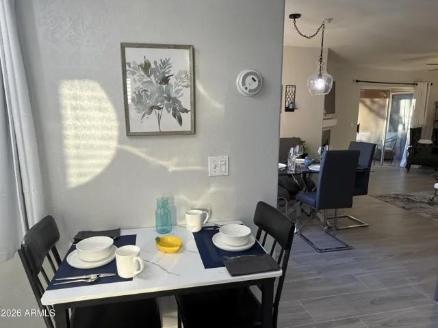 bright Breakfast Nook