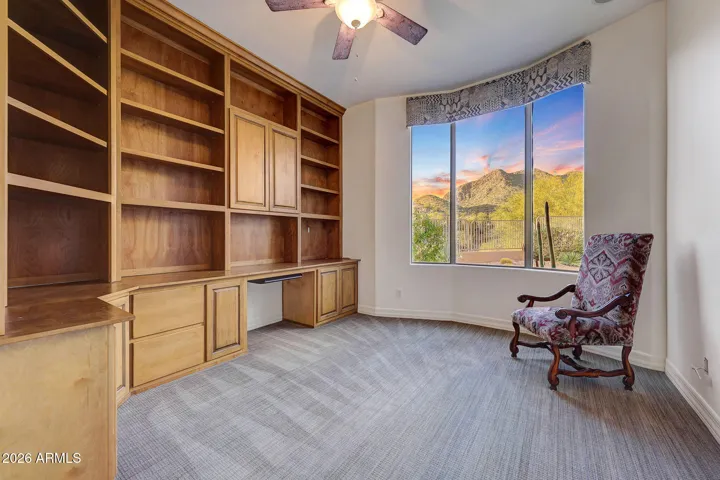 With built-ins and even more MOUNTAIN VIEWS!