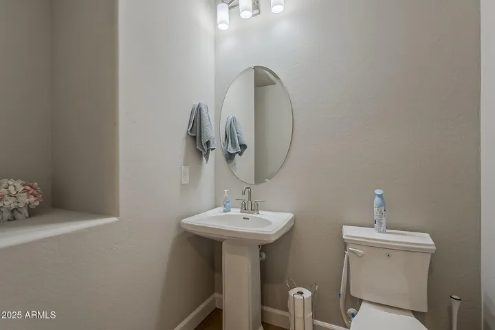 Upgraded Pedestal Sink