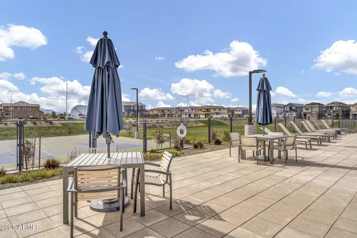 Hawes Crossing amenities
