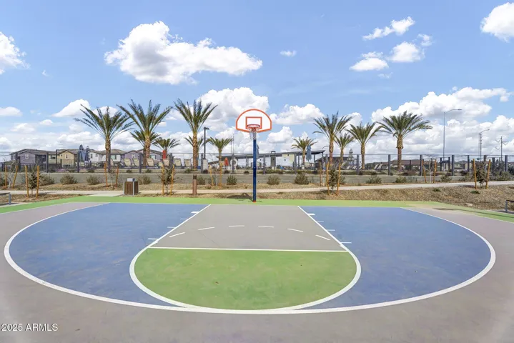 Hawes Crossing amenities