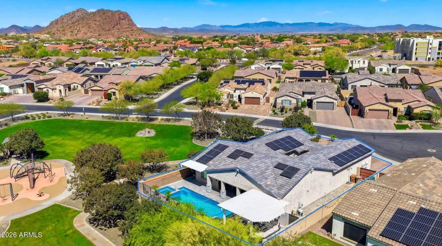 fantastic lot with only one neighbor