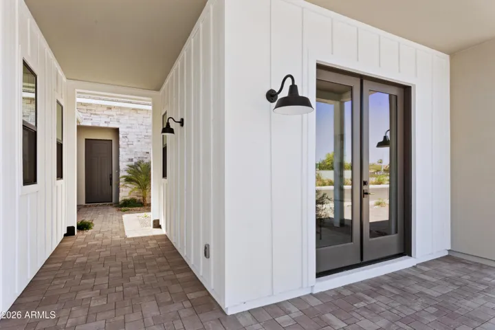 COURT YARD ENTRY/FRONT PORCH