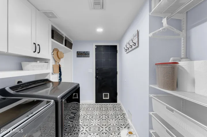 Laundry to Garage