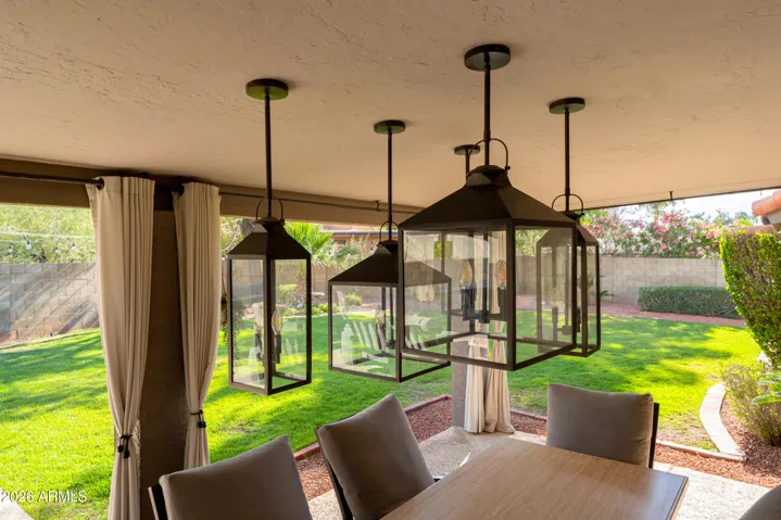 Patio dining fixtures