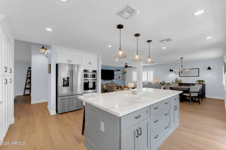 Fridge, second oven, microwave