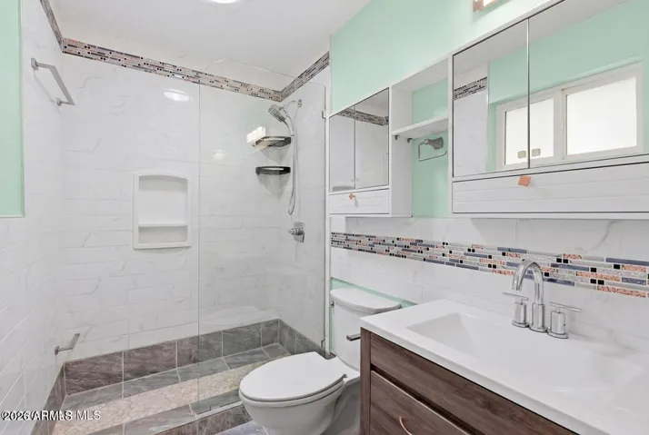 Updated and modern 3/4 bath.