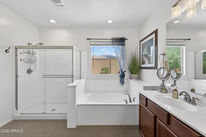 Owners bath