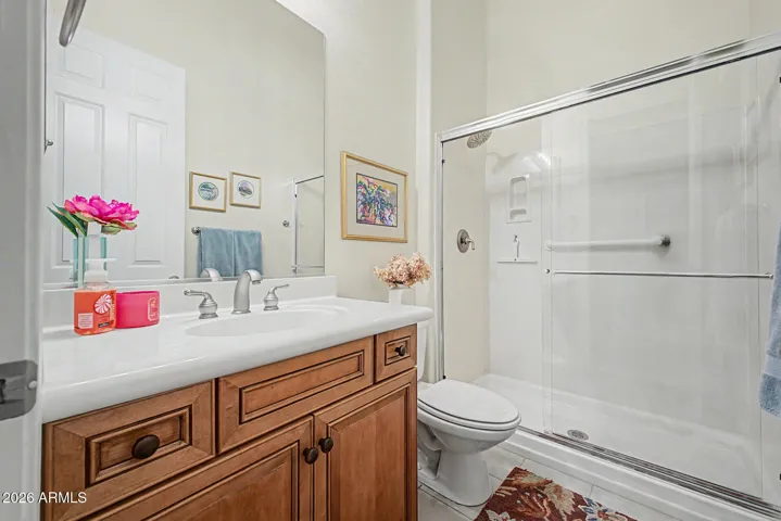 Bedroom 3 ensuite bath