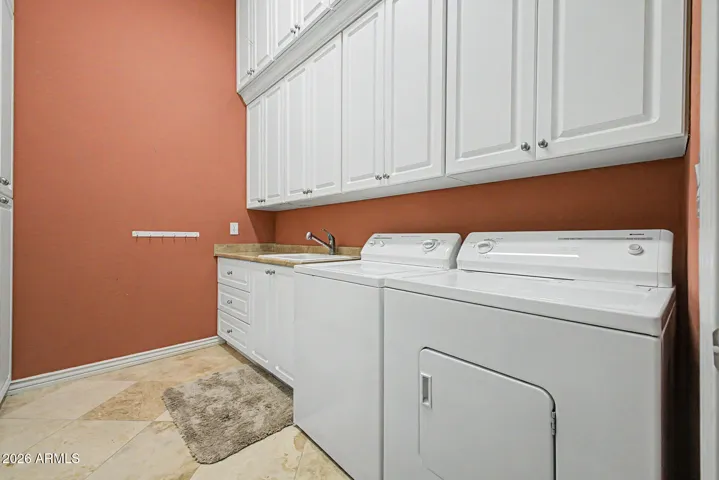 Floor to ceiling cabinets on opposite wall!