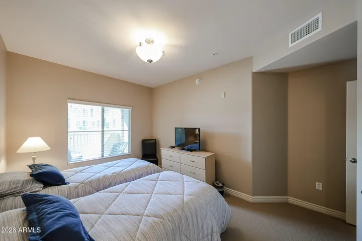 Guest bedroom