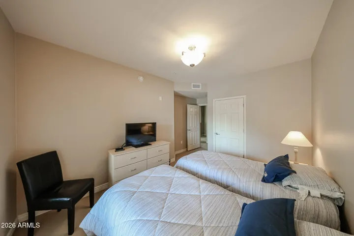 Guest bedroom