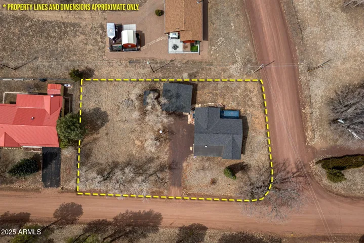 Property outline (Approximate)