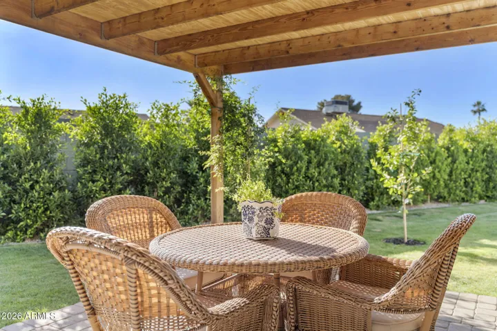Guest house private patio