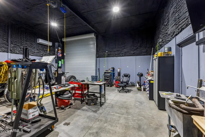 Inside Shop Insulated and AC