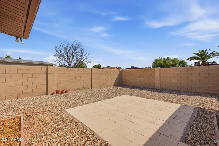 Spacious backyard!