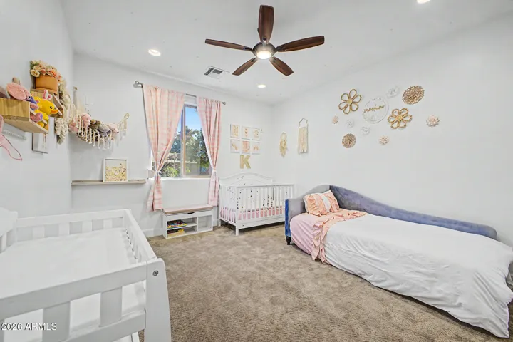 Secondary bedroom