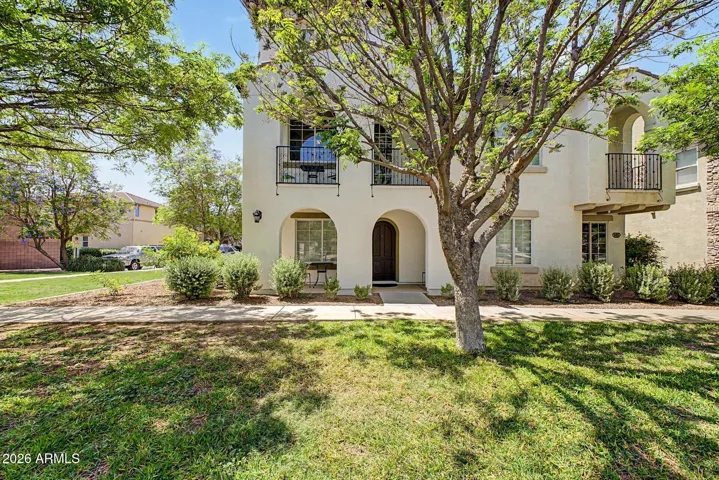 Welcomce Home! Located on a corner lot!