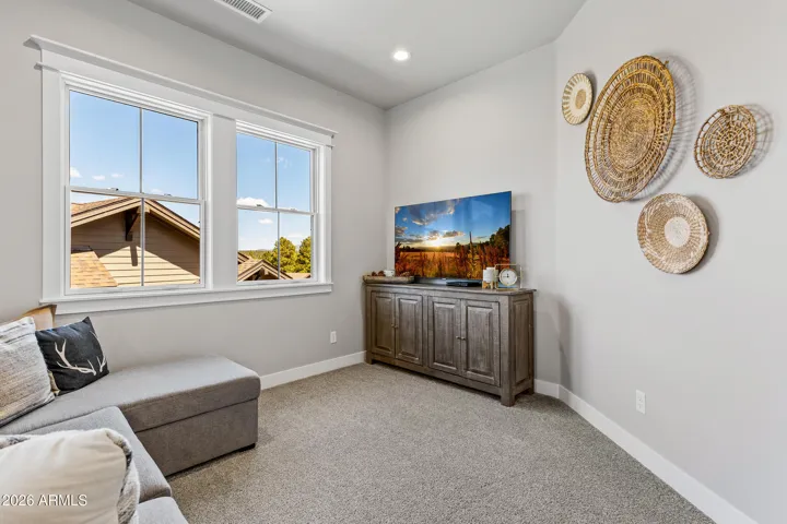 Loft area provides gorgeous San Francisco Peaks view.