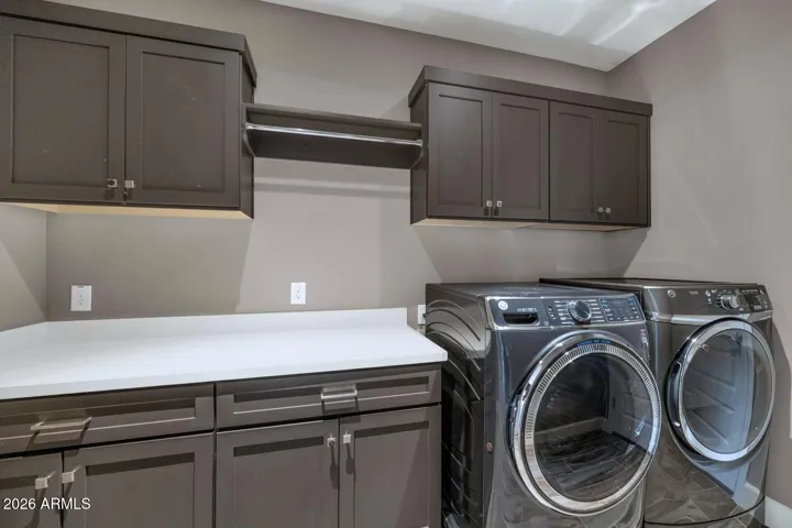 Washer & Dryer Included