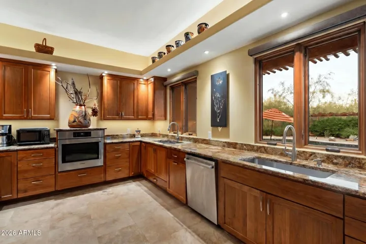 Induction cook top-Granite counters-Stainless appliances