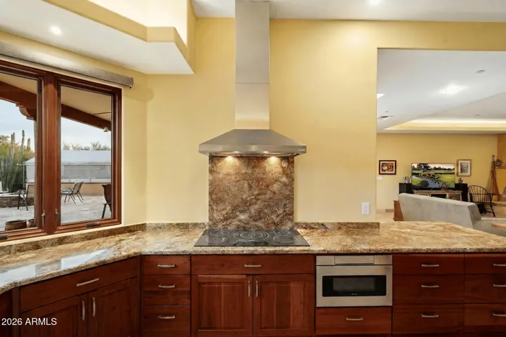 Induction cook top-Granite counters-Stainless appliances