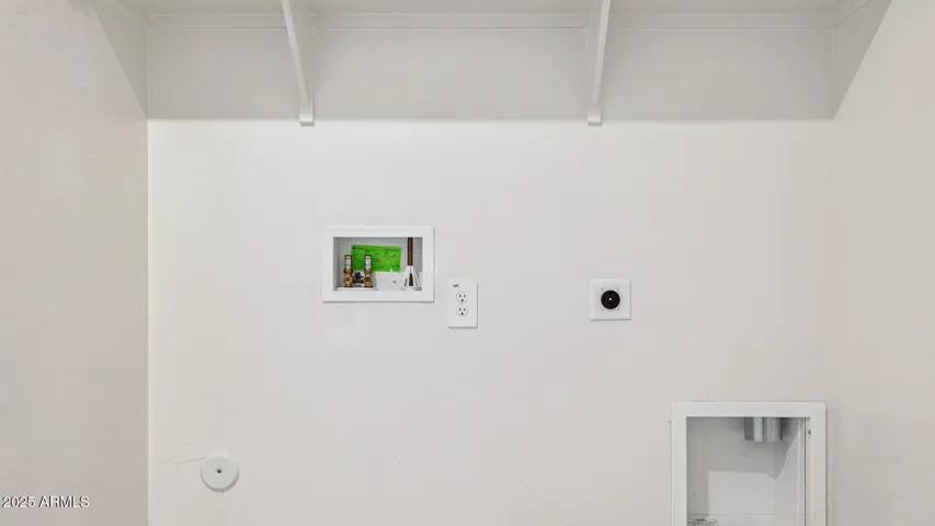 Upstairs Laundry Rm