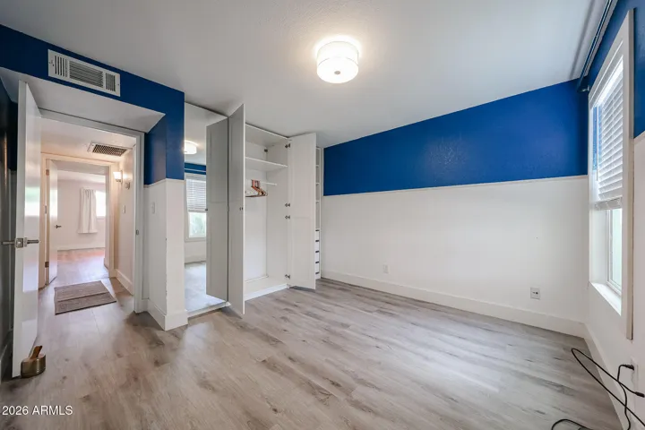 **Secondary Suite highly space-optimized closet's **