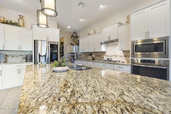 Kitchen with Large Island