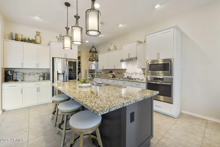 Kitchen with Large Island