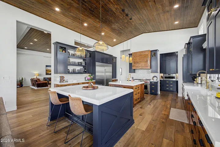 Stunning NEW kitchen with Wolf and Sub-Zero appliances