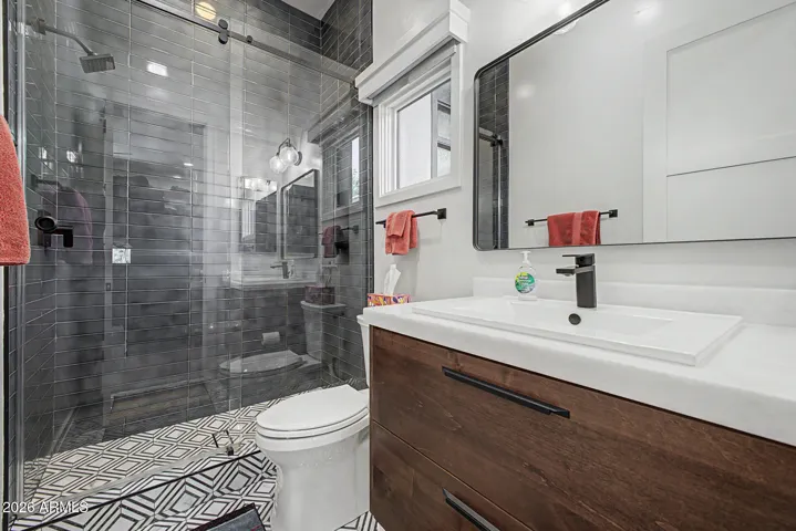 Ensuite bathroom for bedroom 3