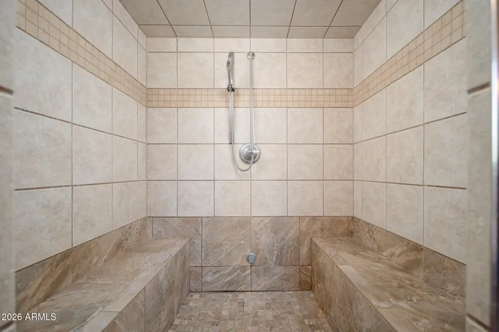 Steam room and shower - Primary
