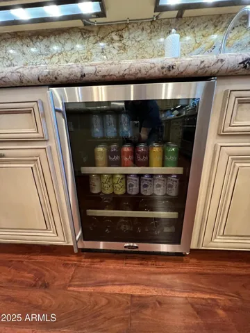 Built-in beverage station