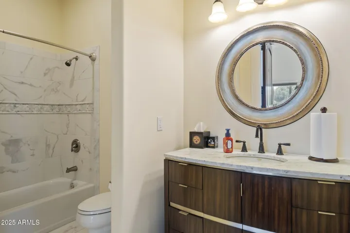 Full bathroom with large closet in this adjoining suite bonus room / bedroom