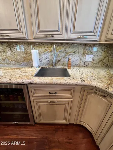 Wet bar sink
