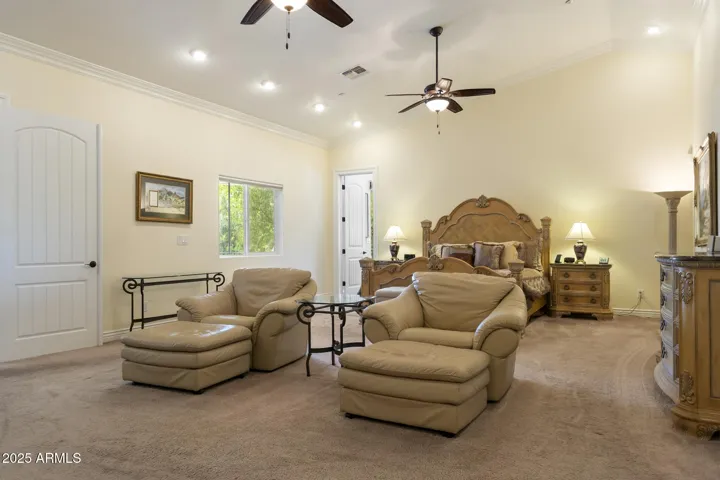 Upper level primary ensuite bedroom