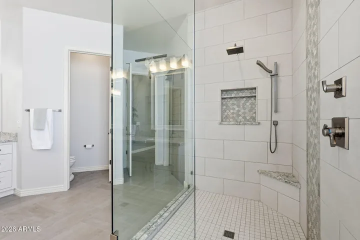 Separate toilet room, spacious shower
