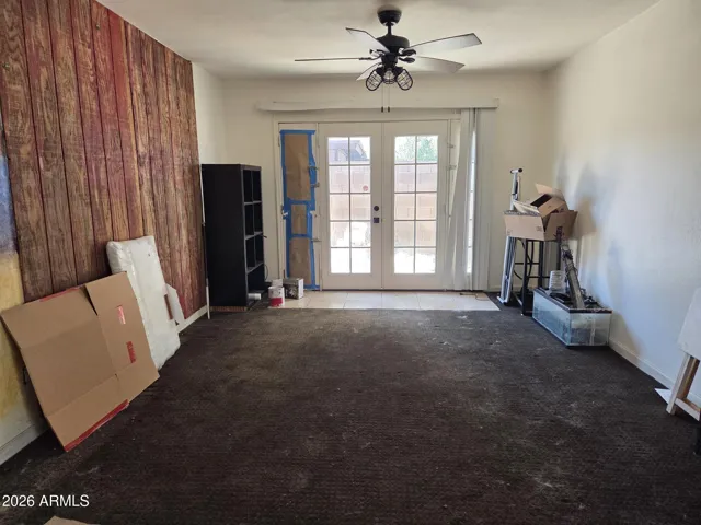 Spacious family room